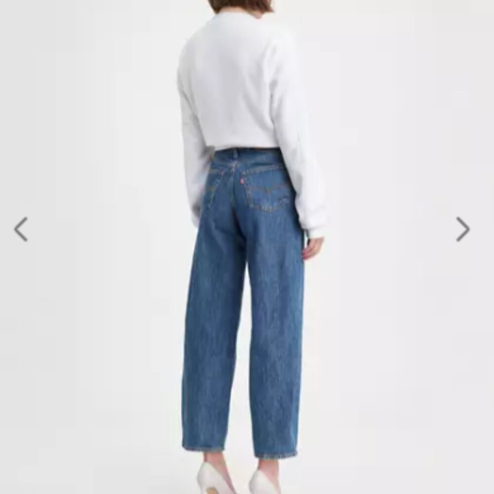 Levi's women balloon jeans, size 28
